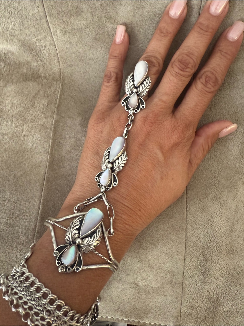 HBZ cuff and ring Mother of Pearl- ELAGANT